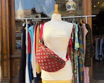 Handgefertigte Bauchtasche