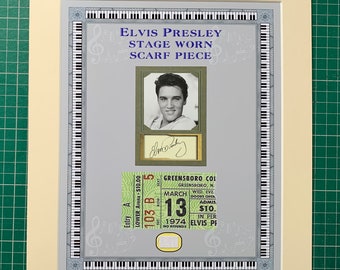 Elvis Presley, el Rey, usado en un concierto. Gran montaje de una leyenda de Memphis, EE. UU.