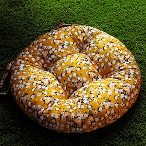Round cushion for chairs, chairs cushions, floral cushion, pads with ties