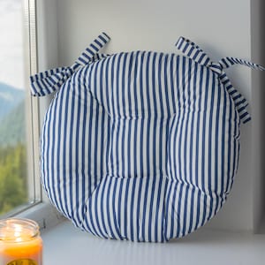 Round seat cushion, striped cushion, round chair cushion