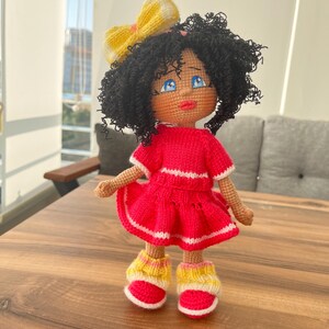 Muñeca de crochet hecha a mano, muñeca amigurumi, regalo de cumpleaños, regalo de Navidad