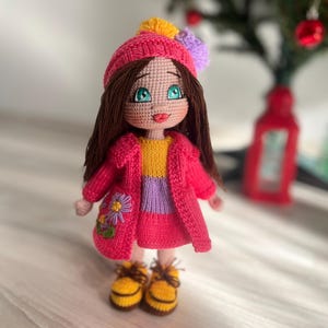 Muñeca de crochet hecha a mano, muñeca amigurumi, regalo de cumpleaños, regalo de Navidad