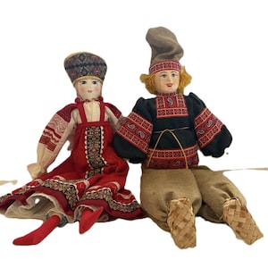 Vintage Russian Folk Costume Dolls Pair 24&quot;