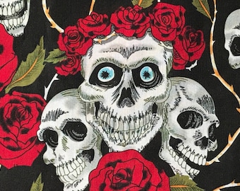 Katoenen stof Skull and Roses, Halloween Designer Fabric, Fat Quarter (18 x 58 inch)