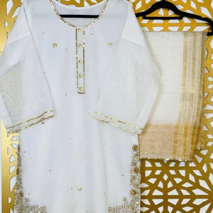 Agha Noor White Khaddi Net Shirt & Dupatta