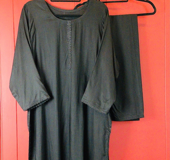 Plain Black Muharram Salwar Kameez
