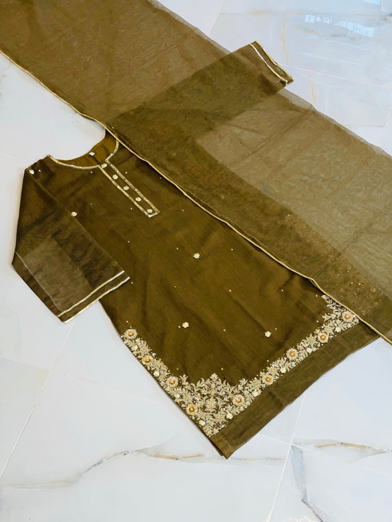 Agha Noor Mehndi Brown Khaddi Net Shirt & Dupatta