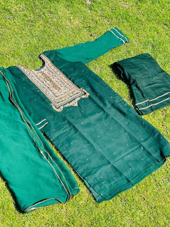 Agha Noor Green Chiffon Suit