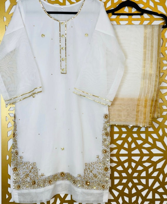 Agha Noor White Khaddi Net Shirt & Dupatta