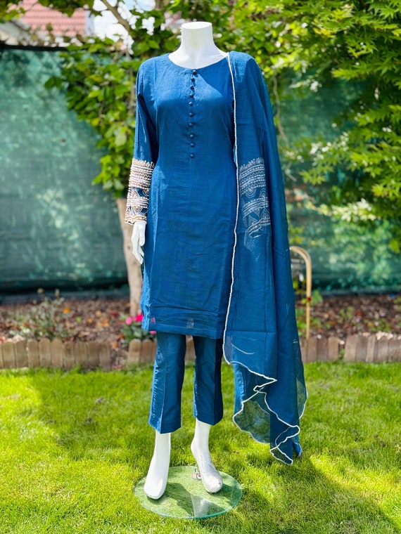 Agha Noor Blue Cotton Net Suit