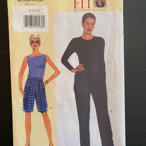 Vogue 7027 Sandra Betzina Size G-H-I-J this is a plus size pattern for trousers and shorts. Uncut and in brand new condition.