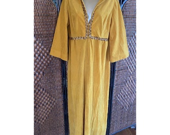 Size L//Vintage 70s Velour Lounge Jumpsuit by Loungees