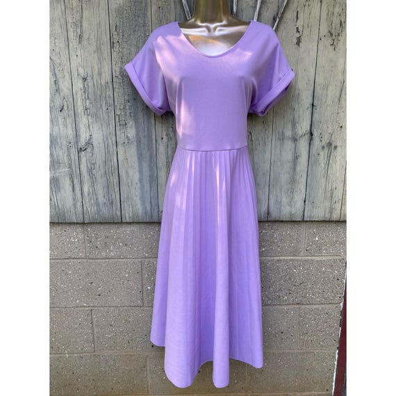 Size L//vintage 70s Purple Day Dress Pleated Skirt
