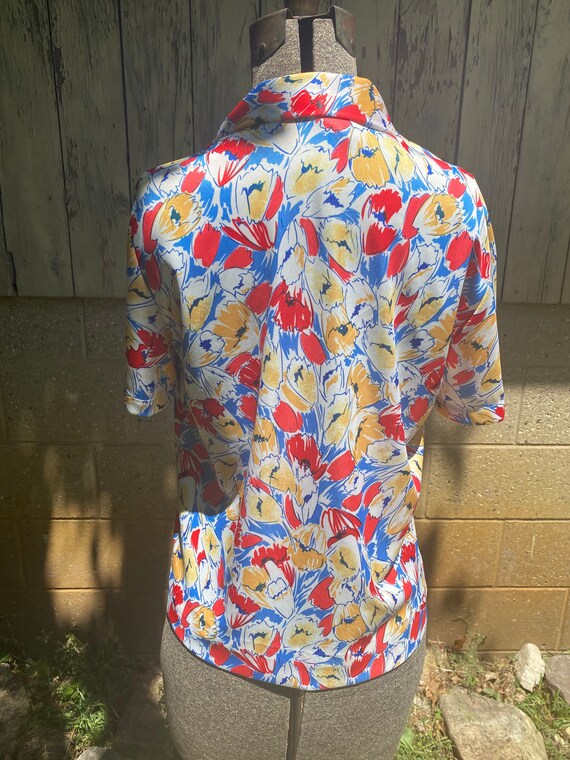 70s Poppies on Poly Noevlty Print Floral Shirt - image 3