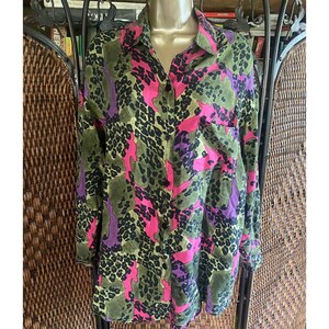One Size Fits Many//Vintage Silk Lisa Frank Esque Cheetah Print Silk Blouse