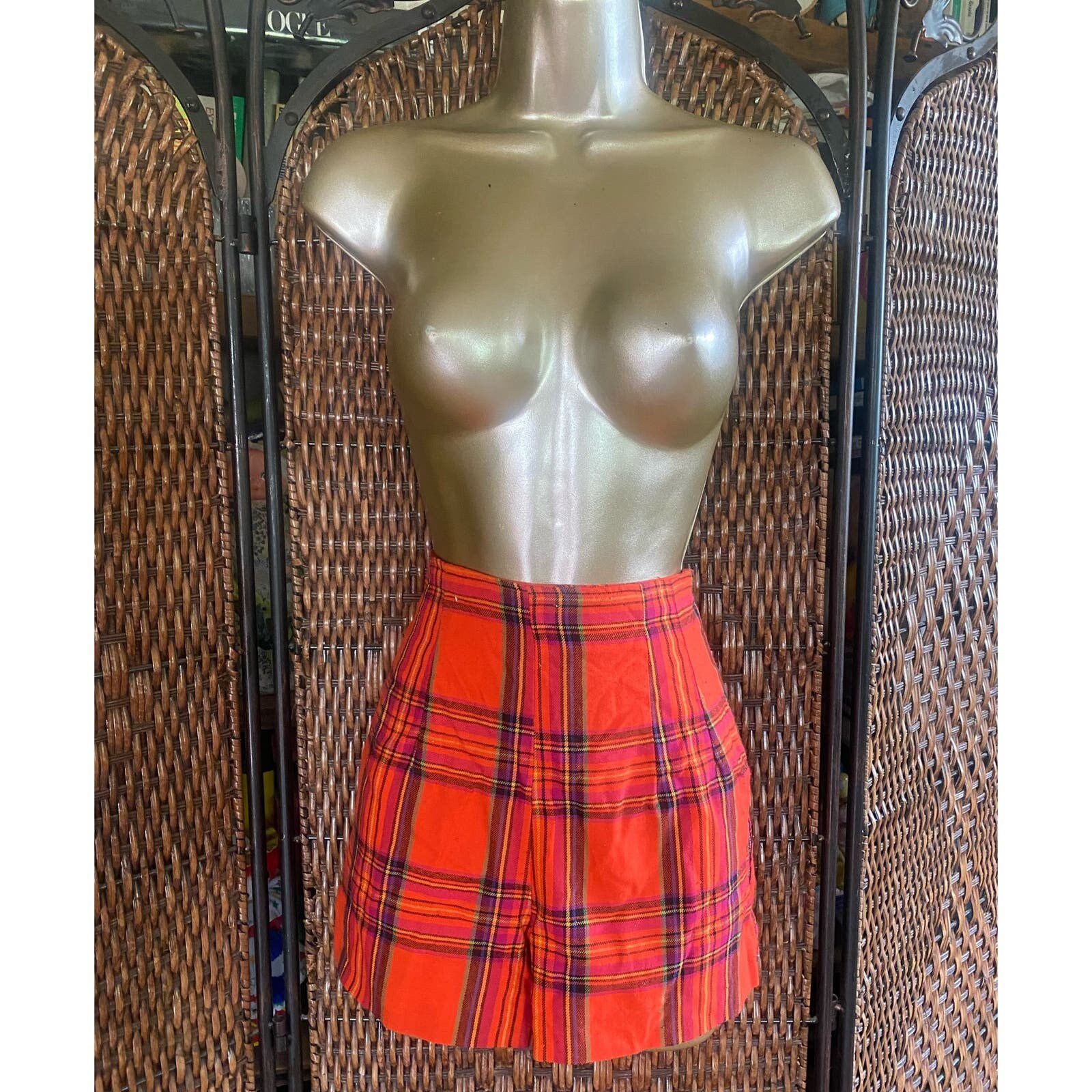Vintage high waist light wash shorts fray edge ^^^ w27 / s