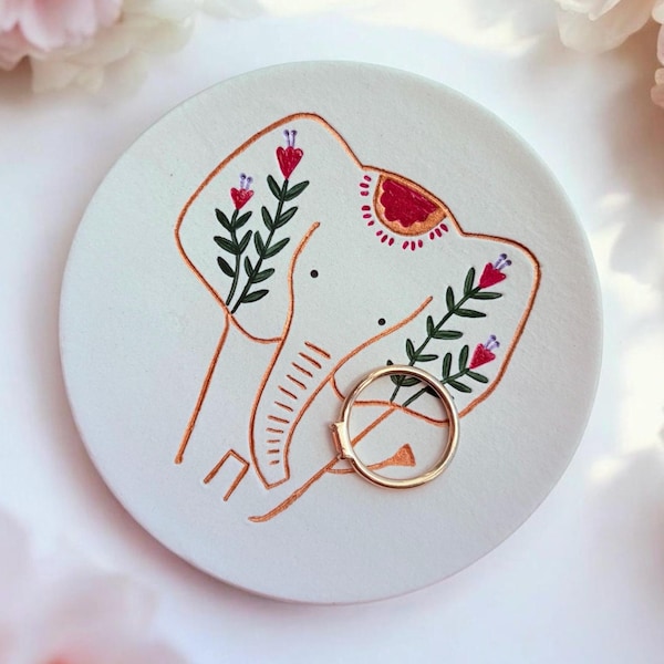Hand-Painted Clay Elephant Ring Dish – Boho Jewelry Holder, Safari Decor