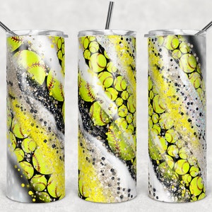 Peut inclure: Trois gobelets en acier inoxydable avec un design de paillettes noir, blanc et jaune représentant des graphiques de softball.