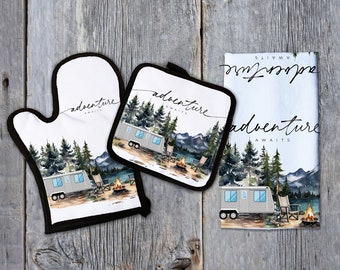 Sublimación Juego de cocina Diseños toalla horno guante y soporte para olla Descarga digital 3 Diseño Paquete Camping Aventura Espera Acuarela Lago PNG