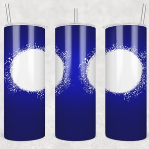 Puede incluir: Tres vasos de acero inoxidable con fondo azul y un círculo blanco con un efecto de salpicadura alrededor.