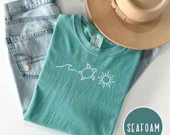 Ocean Turtle Sun Graphic T-Shirt, Beach Inspired Comfort Colors Summer Tee, Coastal Bliss Sea Turtle Casual Shirt for Beach Lovers