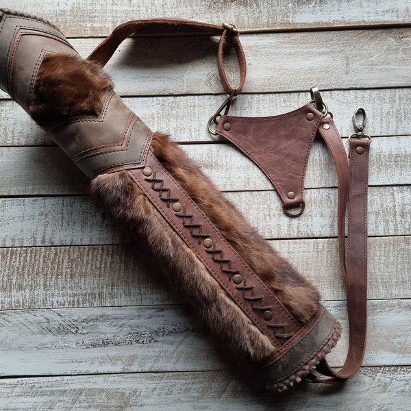 Leather BACK quiver with fur  - Quiver from reclaimed leather