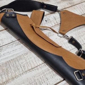 Verstellbarer Rückenköcher – Leder Pfeilhalter für Bogenschützen*