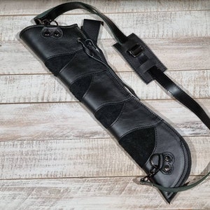 Archery BACK QUIVER, Black leather arrow quiver with belt loop and shoulder strap