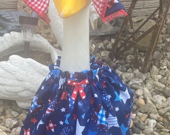 Gingham Stars Patriotic 4th of July dress w/bonnet Large Concrete Lawn Goose