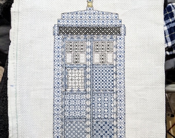 Patrón de punto de cruz de cabina de policía