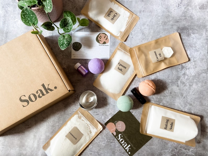Make Your Own Bath Bombs Kit - 100% Natural & Vegan Ingredients