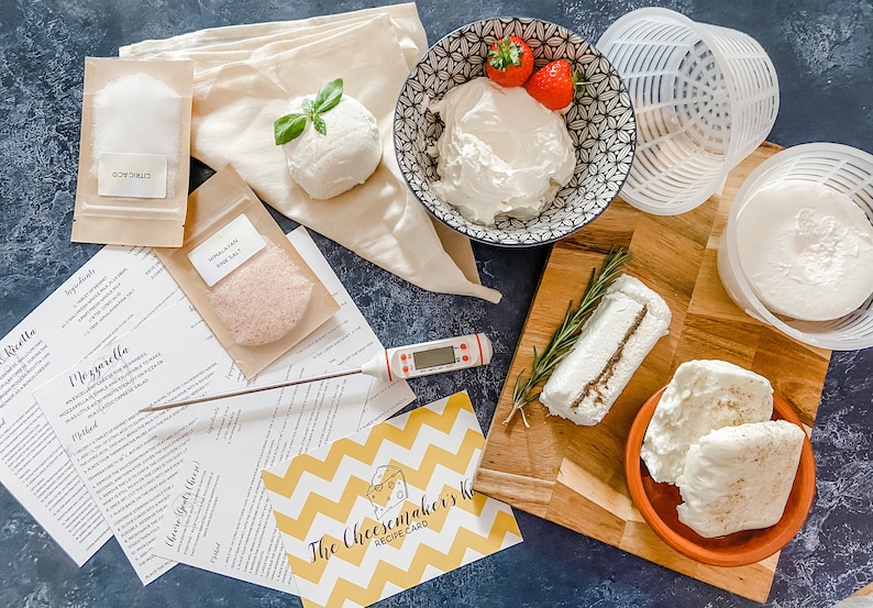 DIY Cheese Making Kit | Make Your Own Mozzarella, Halloumi, Mascarpone, Goat's Cheese & Ricotta 