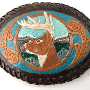 Beautiful Vintage Leather Buckle Belt With Theme Hunting and Deer | Gift to the Hunter
