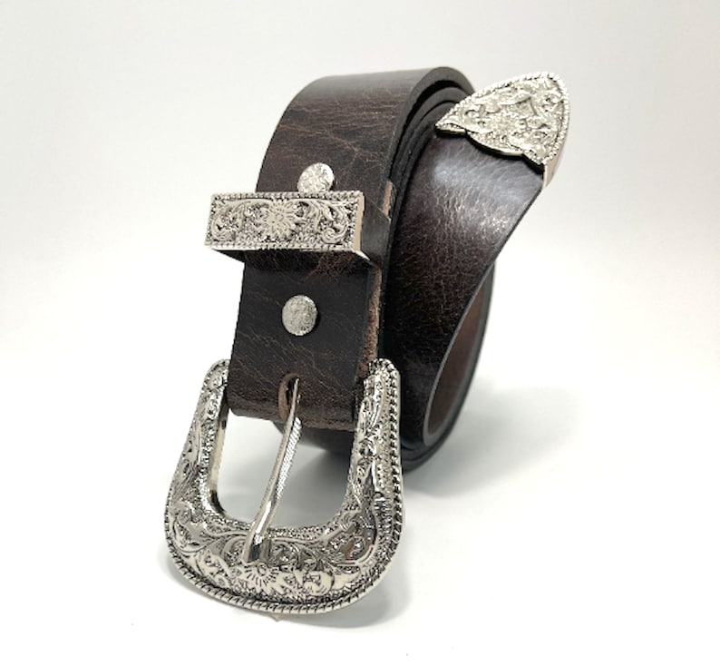 Chocolate Western Leather Belt 1 1/2" | Tapered Ranger Belt | Cowboy Rodeo Mens leather belt | Genuine Leather Belt for men and women Custom leather belt
High Quality belt
cowboy belt
Water Buffalo Belt
Premium Leather Belt
Genuine Leather Belt