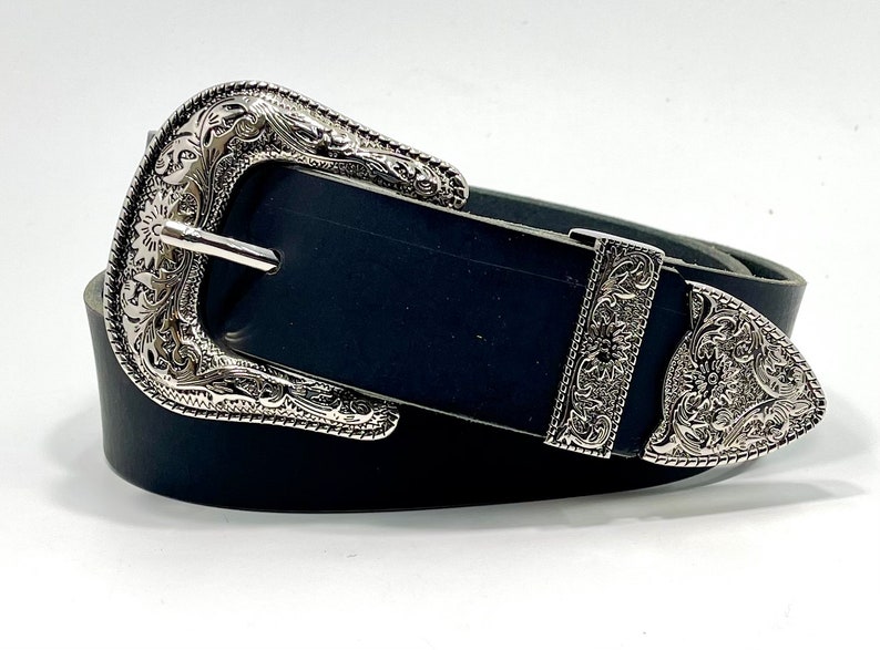 Black Western Leather Belt 1 1/2" | Tapered Ranger Belt | Cowboy Rodeo Mens leather belt | Genuine Leather Belt for men and women Custom leather belt
High Quality belt
cowboy belt
Water Buffalo Belt
Premium Leather Belt
Genuine Leather Belt