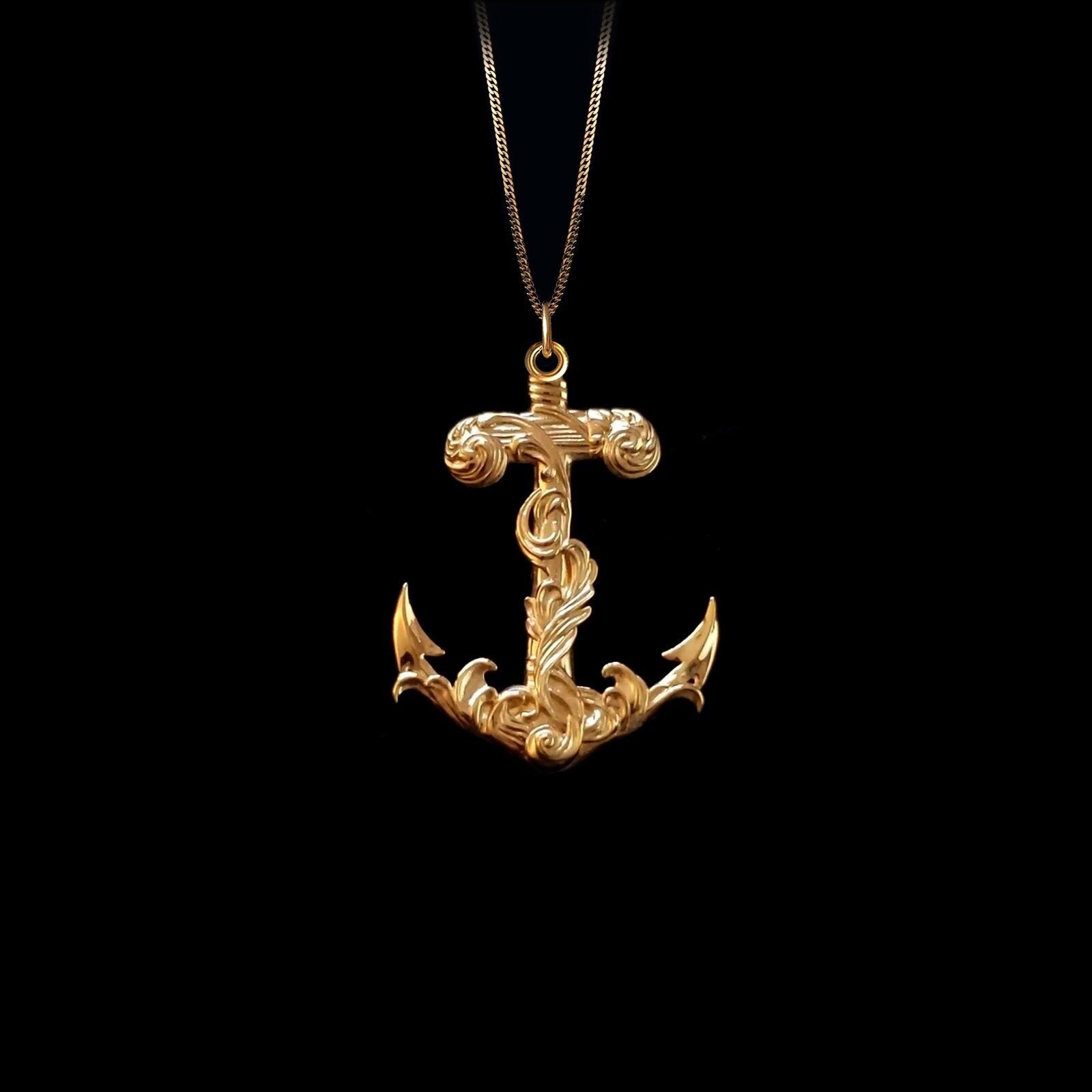 Large gold anchor best sale pendant