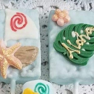 Gluten Free Moana Rice Crispy Treats: Hawaiian Luau Party Favors