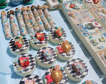 Alice in Wonderland Party Treats: Gluten-Free Cake Pops, Oreos, Pretzels