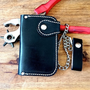 Cartera de motociclista de piel auténtica personalizada, hecha a mano, negra, con cadena. Regalo de Navidad para hijo, padre, novio o marido. Accesorios para hombre.