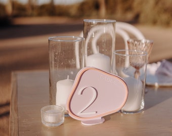 Modern Acrylic Arch Wedding Table Numbers with Stand
