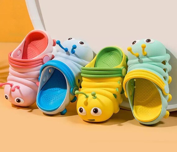 caterpillar walking sandals