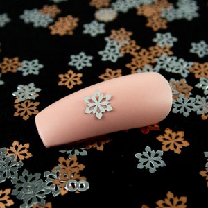 5mm Silver Toned Metal Snowflake Christmas Cabochons, Cute Nail Art Cabs, Winter Holiday Frozen Resin Shaker Embellishments, Snowflake Cabs