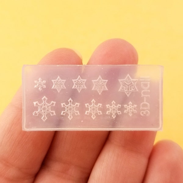 Tiny Mixed Snowflake Miniature Silicone Mold, Resin Casting Mold For UV Resin, Embellishment Epoxy Nail Art Crafts, Holiday Christmas Mold