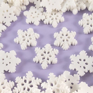 10 Resin Glittery White Snowflake Cabochons, 18mm Fake Candy Embellishments, Dollhouse Cabochons, Holiday Christmas Snowflake Cabs