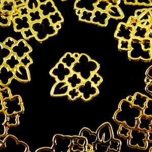 4 Gold Tone Plated Hydrangea Flower Bezel Charm, Open Bezel Charm, Open Bezel/Frame for UV Epoxy Resin, Jewelry Findings, Polymer Clay
