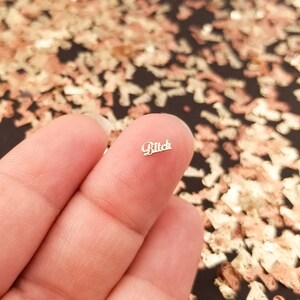 6mm Gold Toned Metal Kawaii Bitch Word Cabochons, Cute Nail Art Cabs, Resin Charms, Bitch Resin Shaker Embellishments afbeelding 2