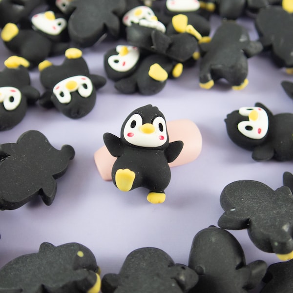 5 Miniature Penguin Cabochons, 19mm Resin Animal Cabochons, Shaker Mold Embellishment Bits, Nail Art Decoration, Slime, Dollhouse Animals