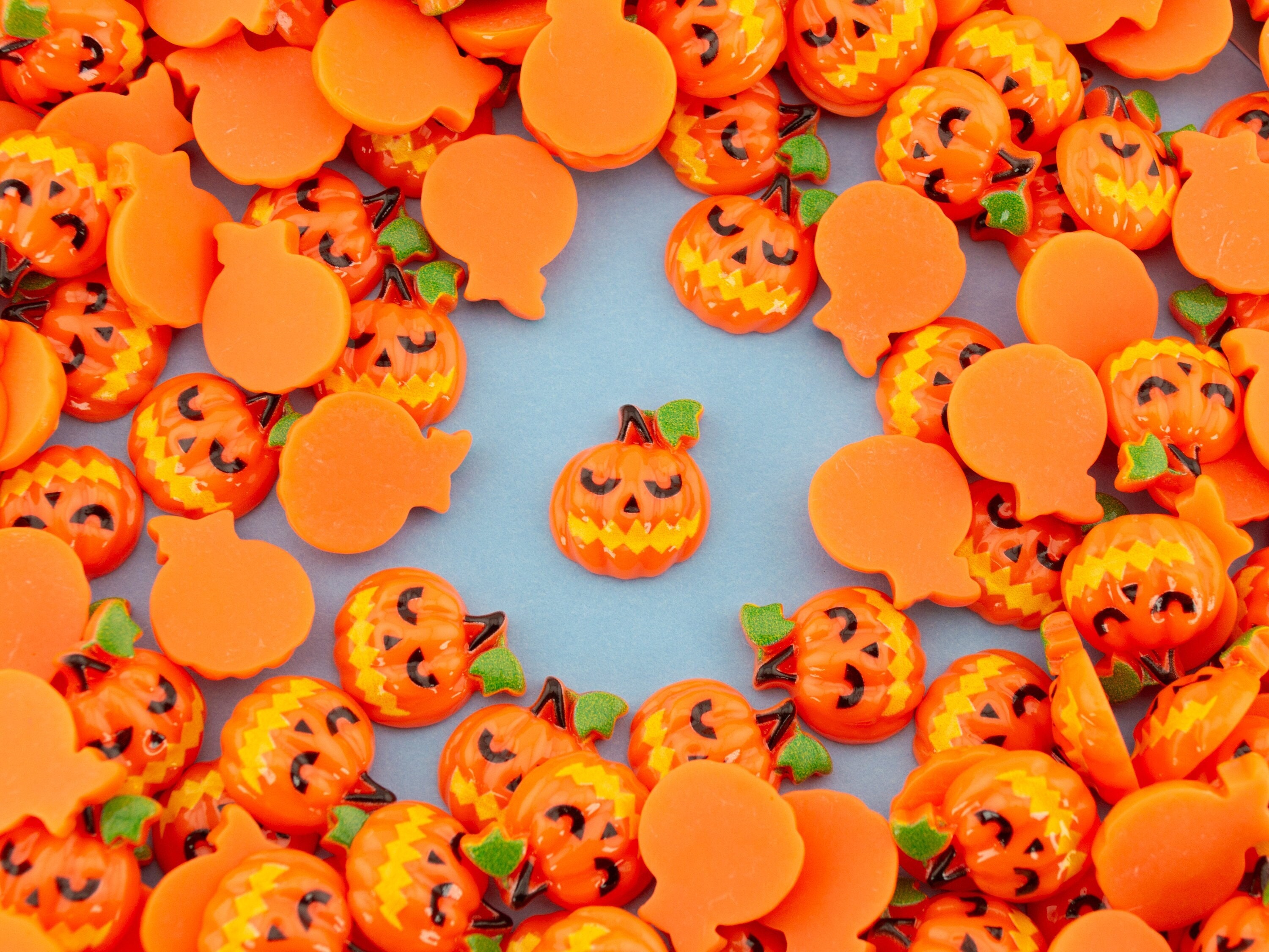 10 Resin Halloween Jack-o-lantern Pumpkin Cabochons, 19mm Fake Halloween Pumpkin Resin Cabochons, Fake Food Cabs, Spooky Halloween Cabochons