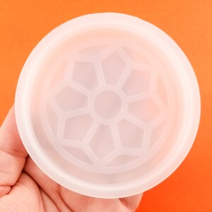 80mm Flat Geometric Round Circle Coaster Silicone Mold, Resin Casting Mold For UV Resin, Epoxy Keychain Jewelry Making, DIY Decoden Crafting
