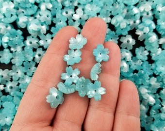 10 Pastel Glittery Blue Sakura Flower Cabochons, Resin Floral Cabochon, Shaker Mold Embellishment, Nail Art Decoration, Garden Bead Caps